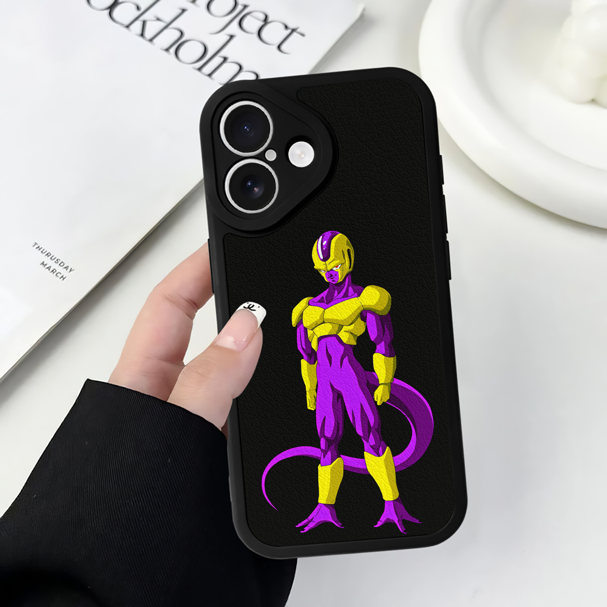 （画像用） ドラゴンボール フリーザ DRAGON BALL Frieza 【iPhone 16シリーズ対応】シリコンスマホケース（レザー調） 材質：シリコン